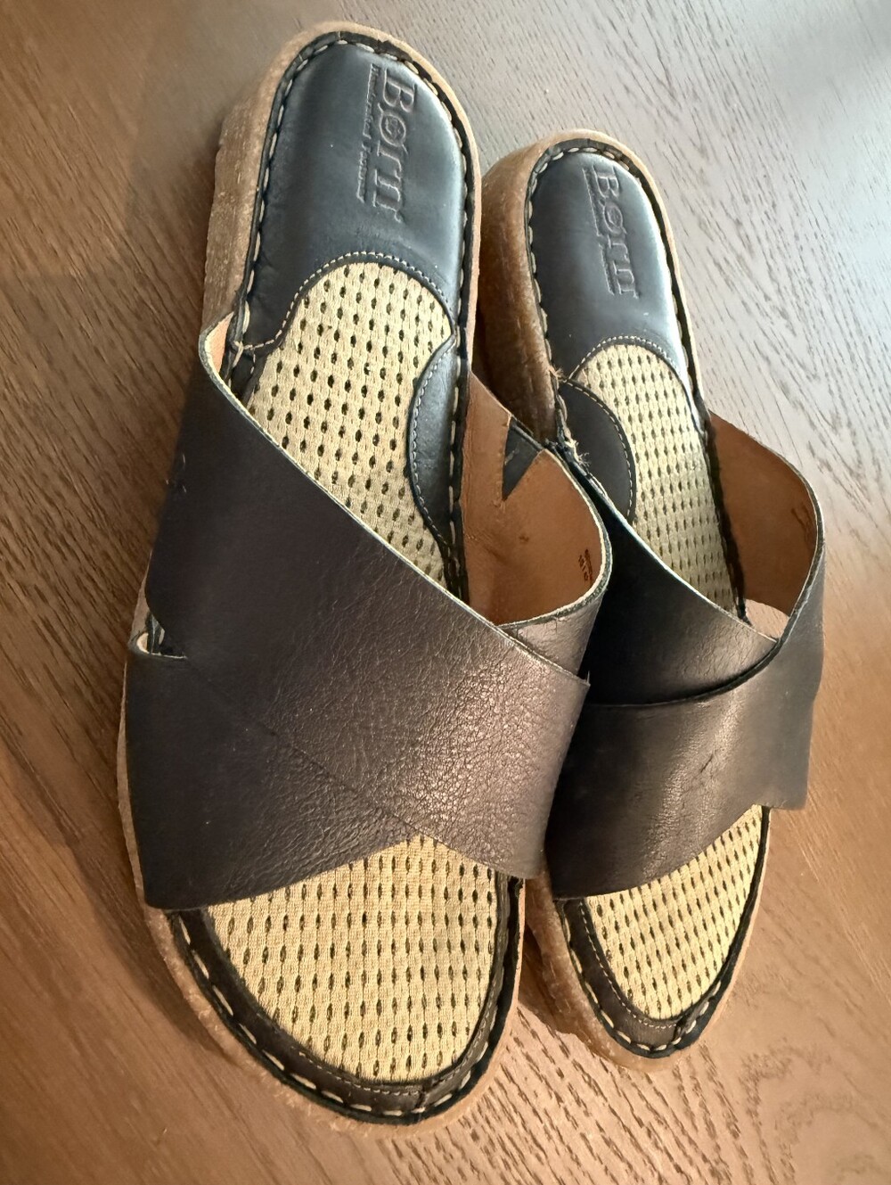 Born Black Slide Sandals Size 10 - Picture 2 of 11